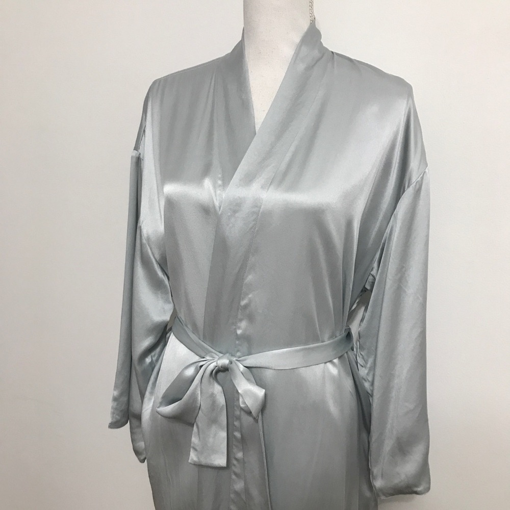 Vivaterra 100% Silk Light Blue Long Robe - Picture 11 of 11